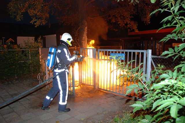 2008/237/20080810 003 Buitenbrand Uiverstraat.jpg